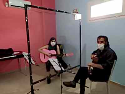 Ahenk Müzik Gitar Kursu